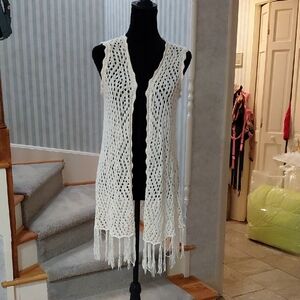 Elegant Cream Sz.Small,Sleeveless, Summer,Open-Knit, Cardigan. 17in p2p 27in lon